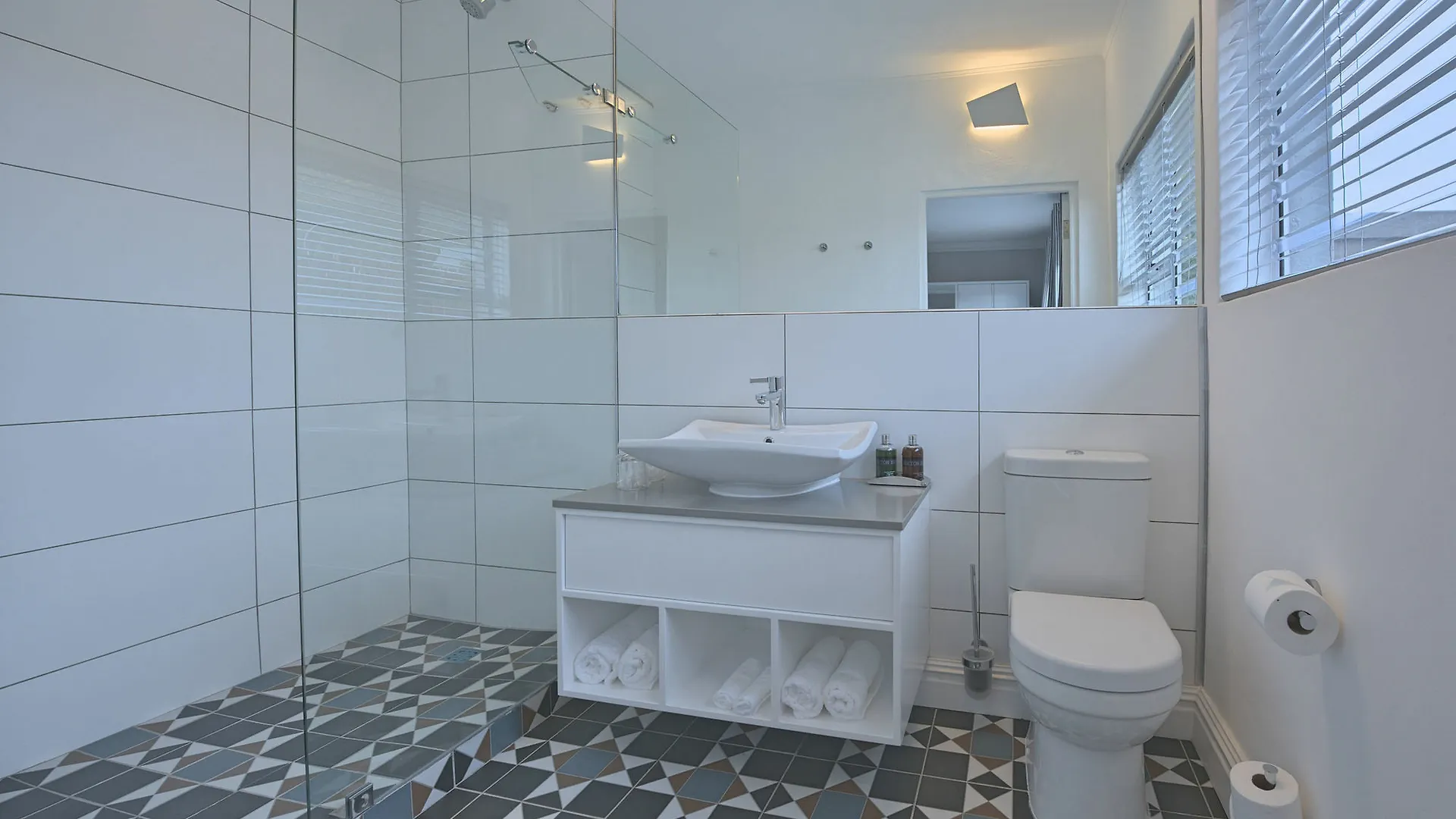 Chocolate Box Boutique Guesthouse Gordonʼs Bay
