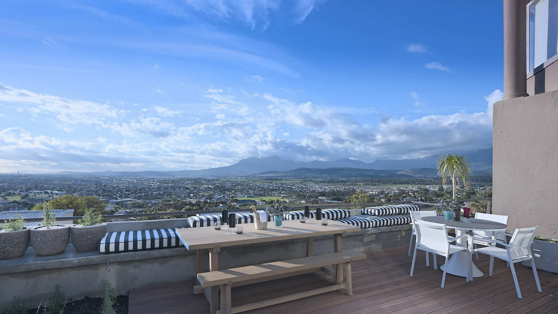 Chocolate Box Boutique Guesthouse Gordonʼs Bay