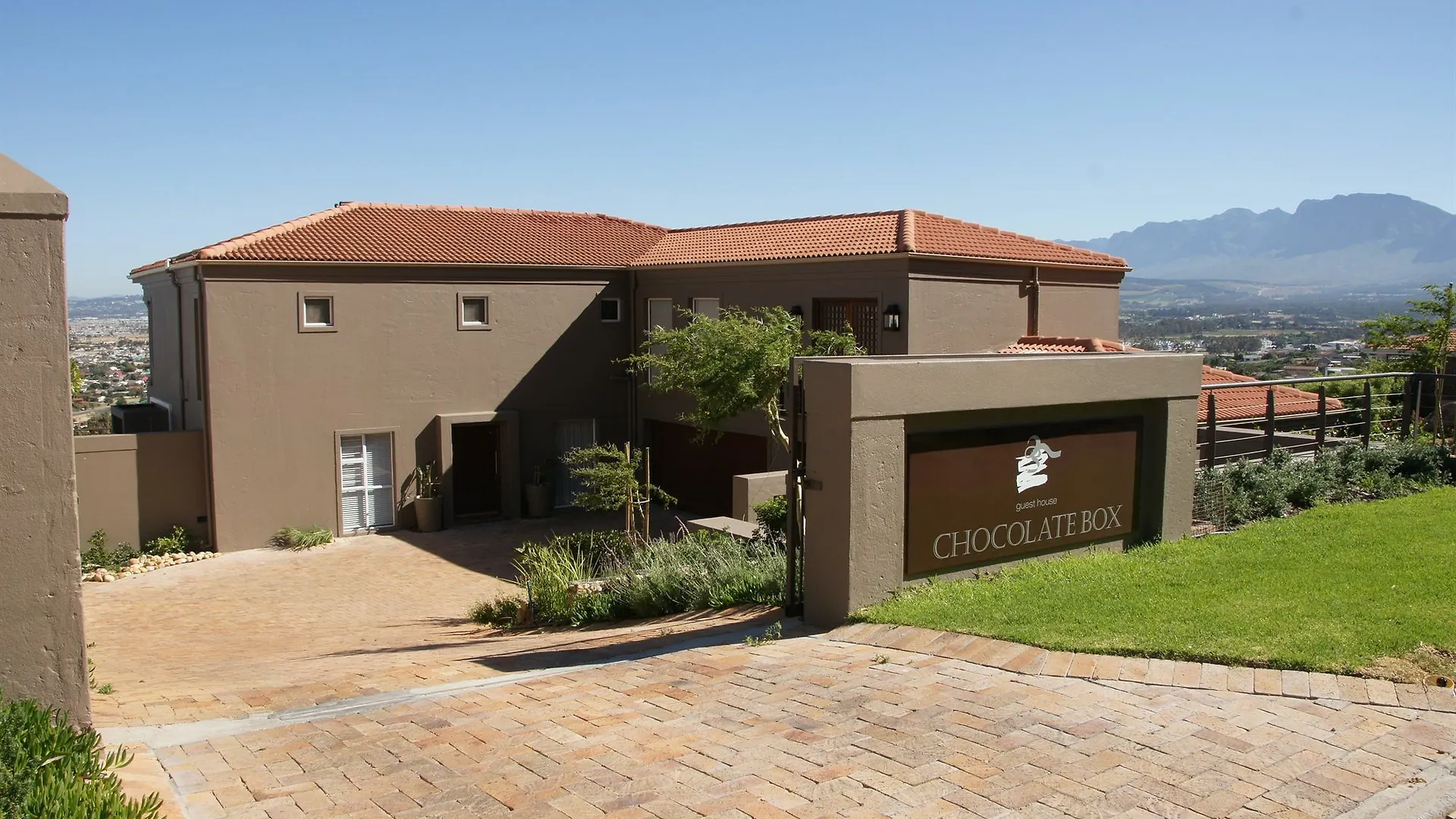 Maison d'hôtes Chocolate Box Boutique Guesthouse Gordonʼs Bay