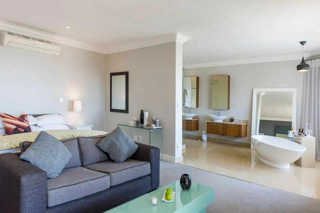 Chocolate Box Boutique Guesthouse Gordonʼs Bay